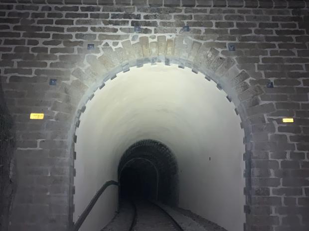 Portal de saída do túnel após reforço